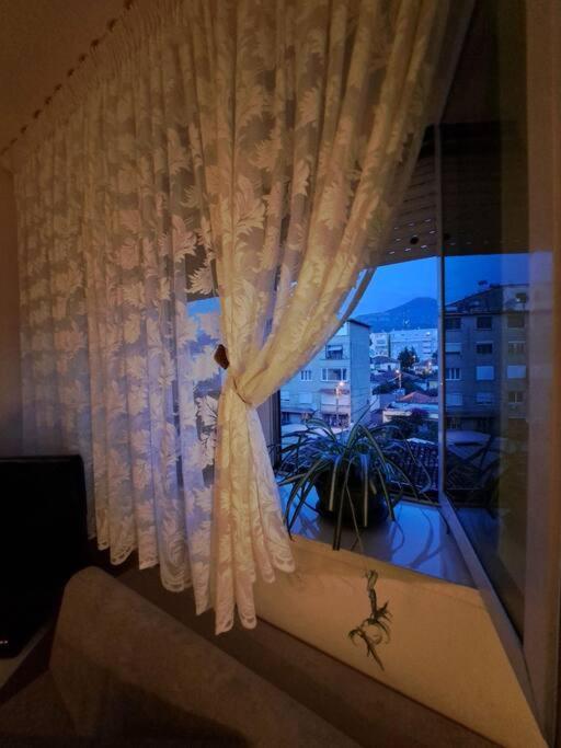 Quiet, Cozy, Luminous Apartment Tirana Exterior photo